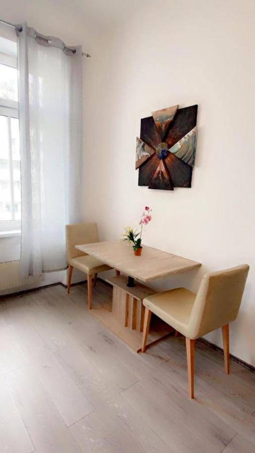Private Room In Shared Apartment Pr4-9 Viena Exterior foto