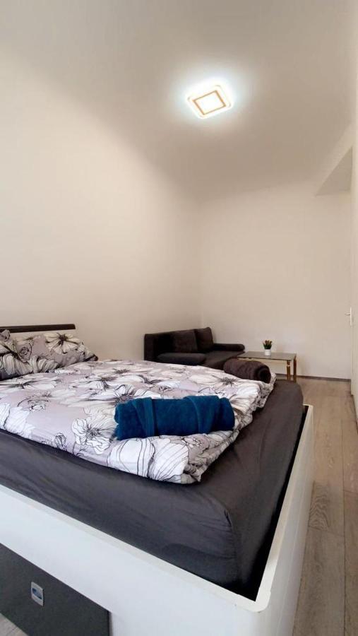 Private Room In Shared Apartment Pr4-9 Viena Exterior foto
