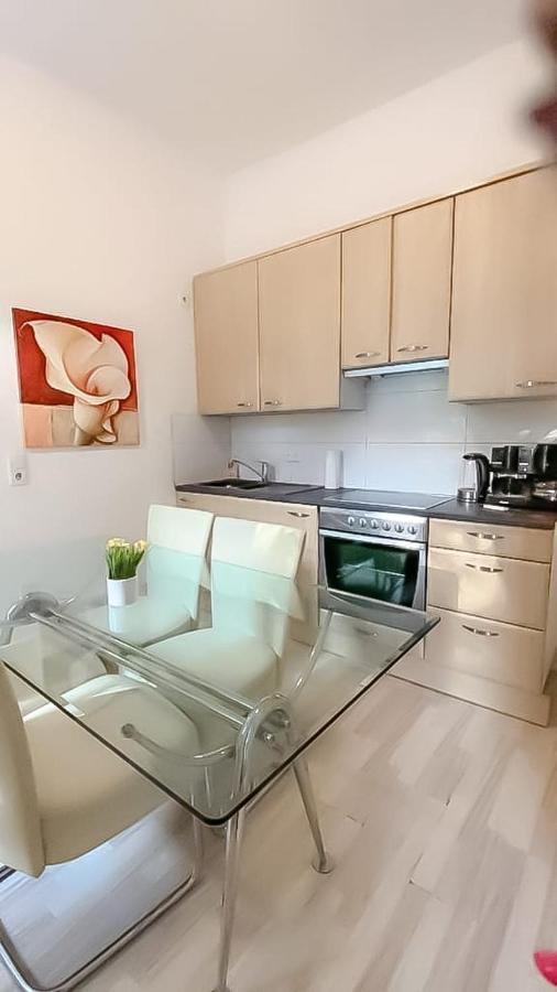 Private Room In Shared Apartment Pr4-9 Viena Exterior foto